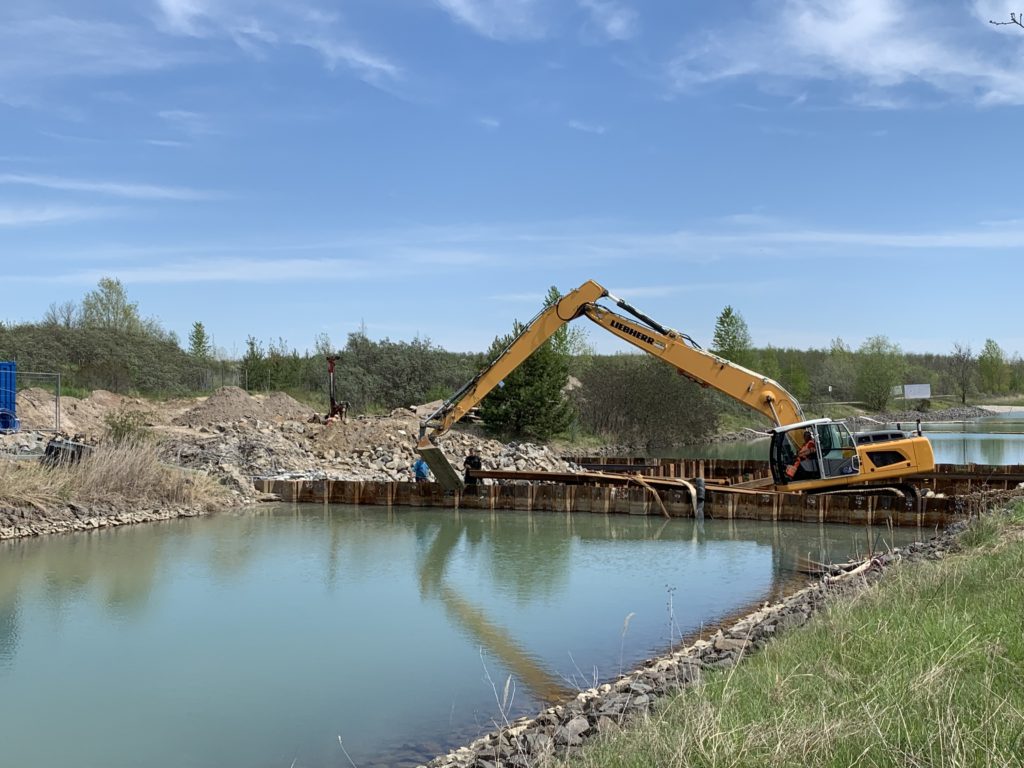 Bau der Spundwand im Störmthaler Kanal