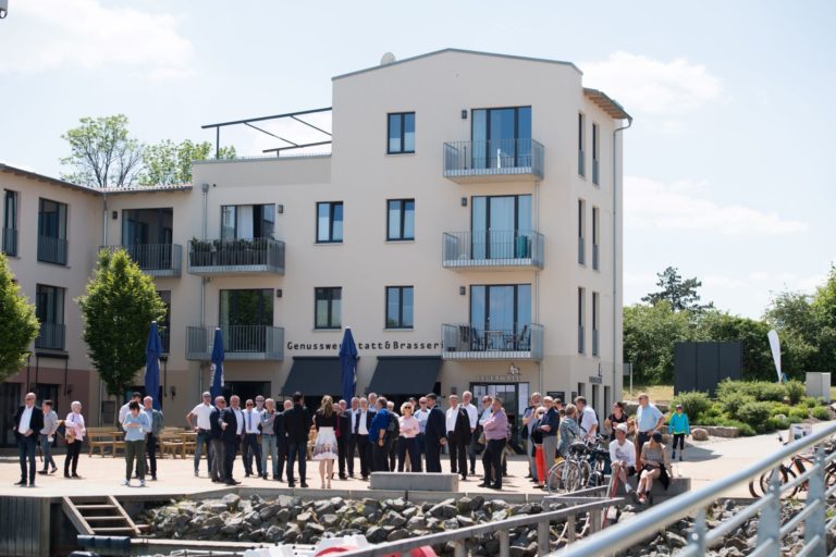 Die Delegation der Informationsfahrt an der Lagune Kahnsdorf am Hainer See