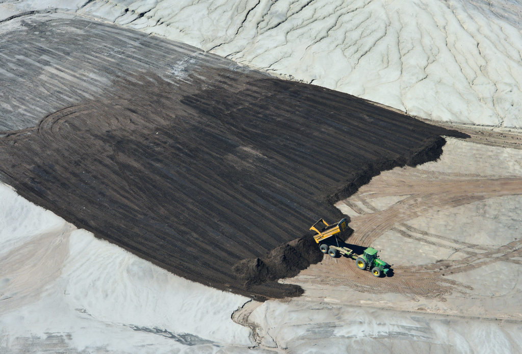 Schonender Bodenauftrag in der Schwarzen Keute bei Klettwitz