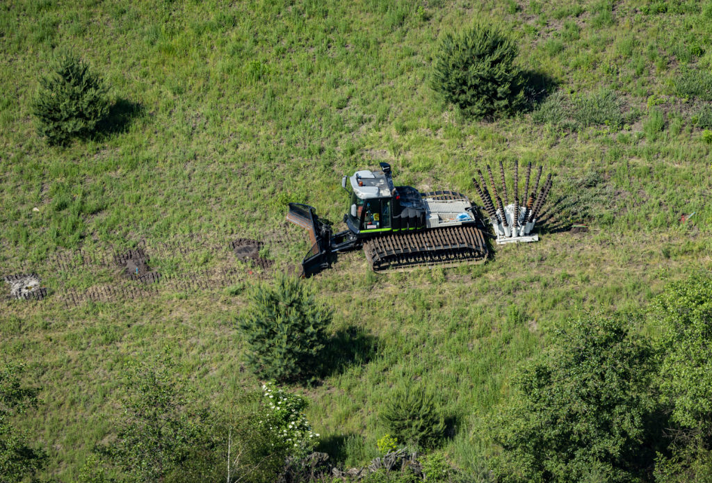 Vorbereitung der Schonenden Sprengverdichtung mit einem Raupenfahrzeug
