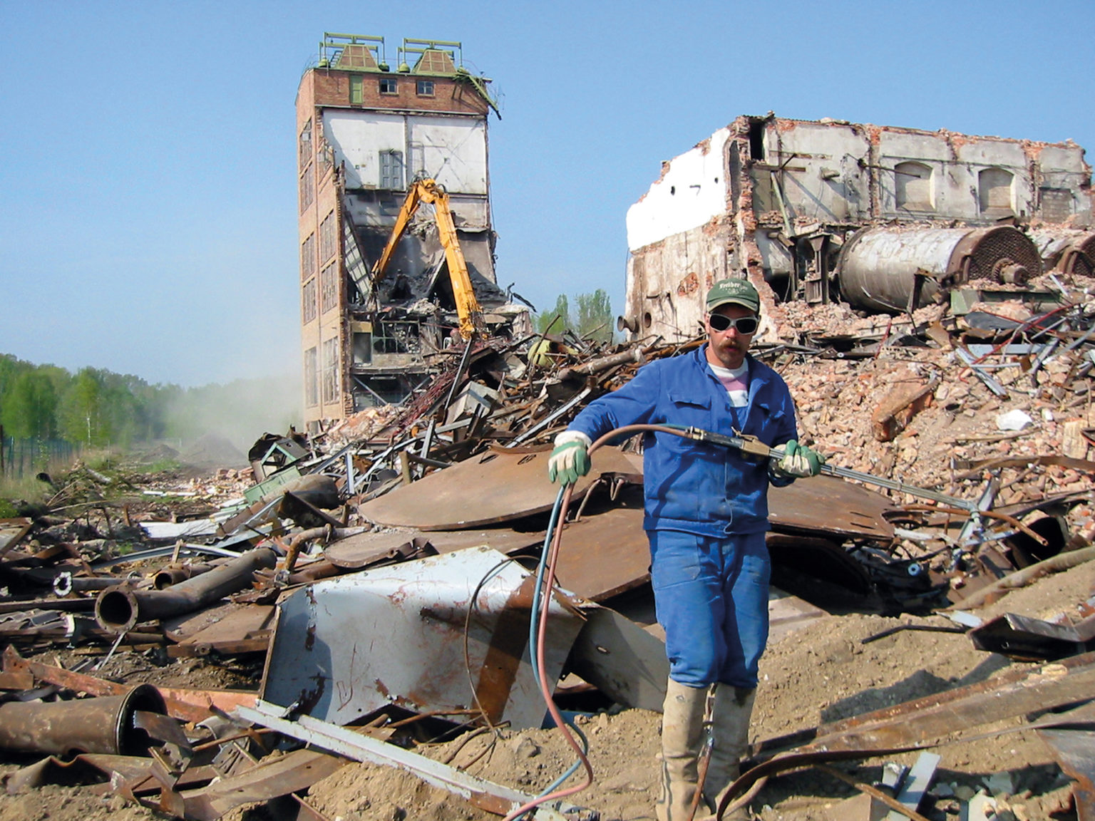 Abriss der Brikettfabrik Zechau (2004)