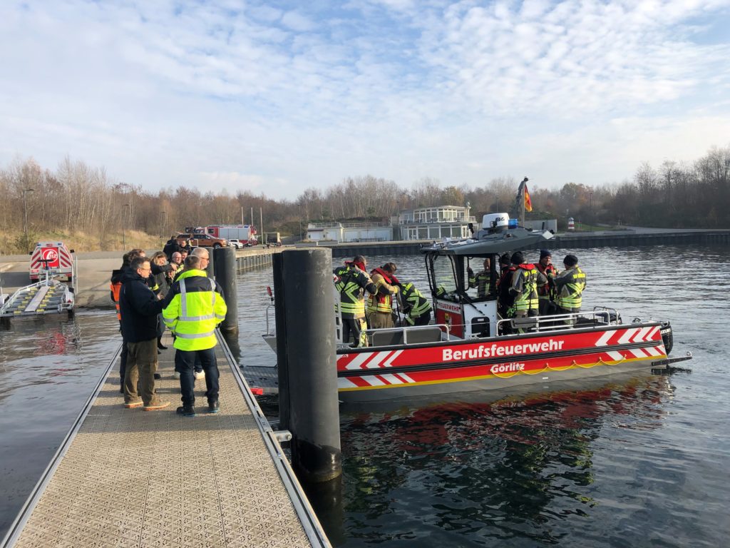 Uebergabe Rettungsboot Berzdorfer See 04