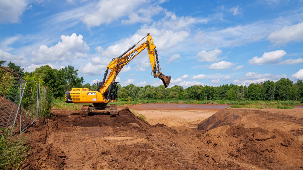 Vorsperre Buehlow Beraeumung Sedimentationsbecken II 20210811 FA 00457