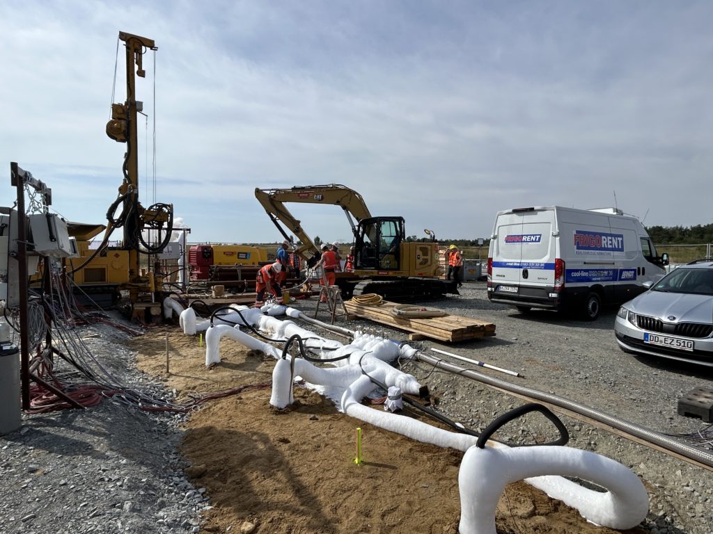 IMG 5628 Vereisung an Gefrierkernbohrstelle 1 Seese Ost