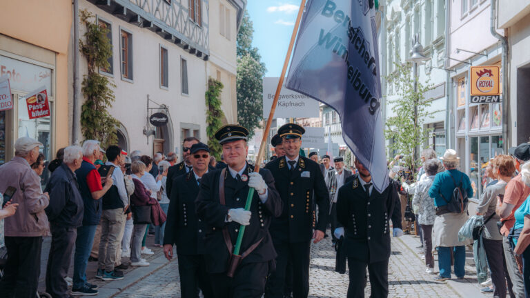 25 05 10 LMBV Bergmannparade Sangerhausen 023 klein
