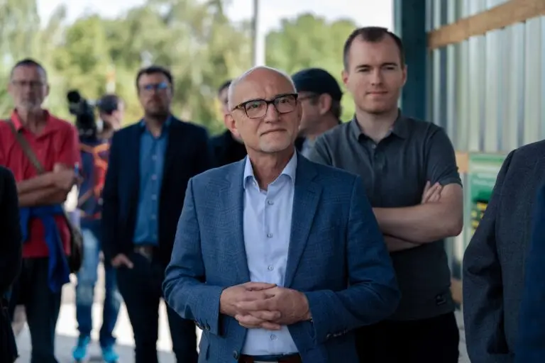 Regionale Vertreter waren der Einladung gefolgt, wie hier Uwe Melzer, Landrat Altenburger Land, und Patrick Halka, Leiter Regionaler Planungsverband Leipzig-Westsachsen