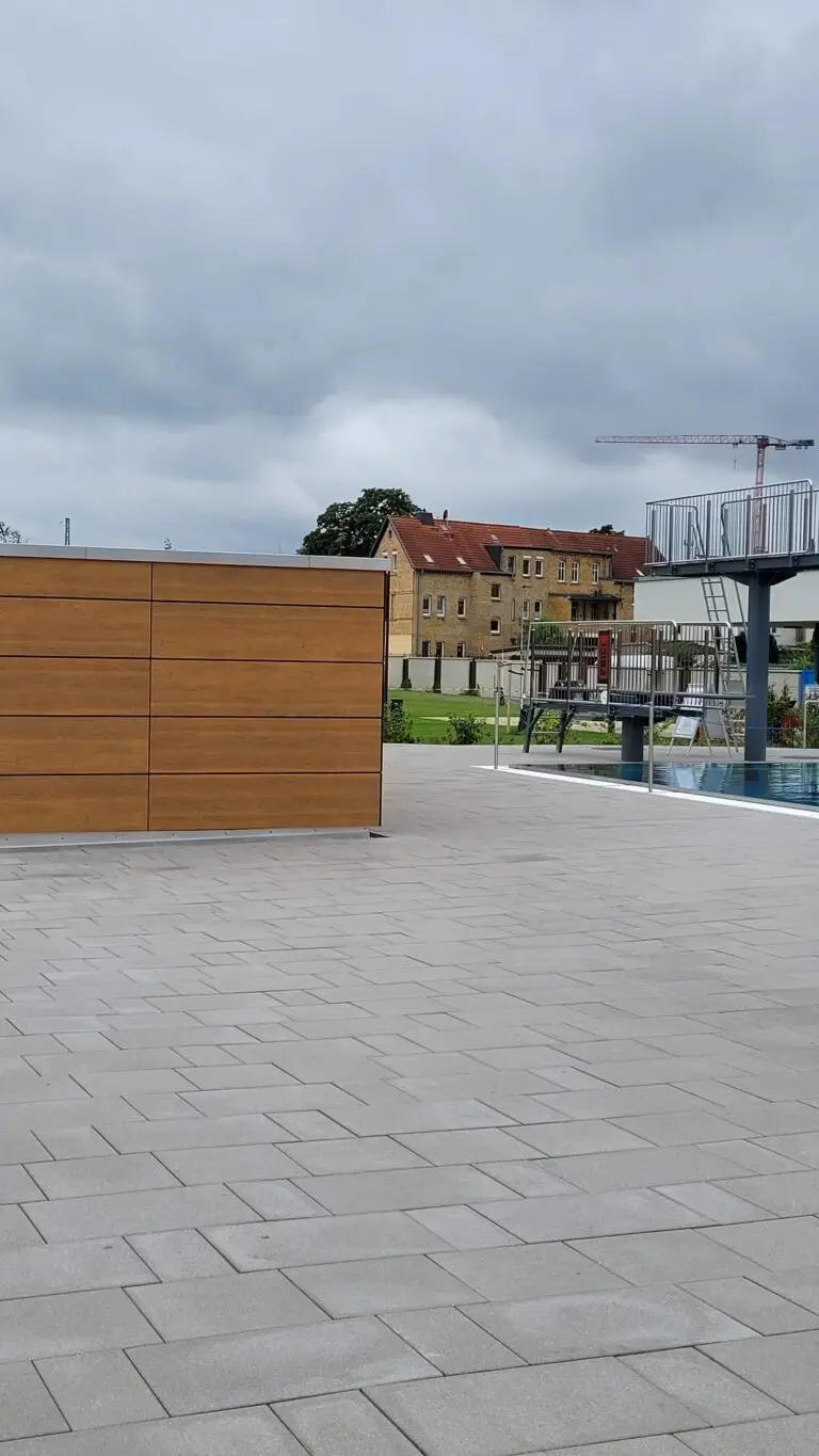 Neues Außengelände