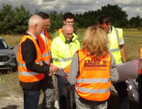 Station am Lober-Leine-Kanal während der Befahrung mit Staatsminister Dirk Panter