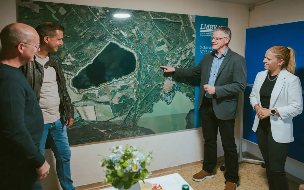 GM 20250925 Canon EOS R5 GMHY4698 sRGB