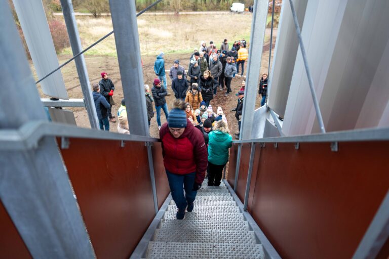 251128 ChristianKortuem EinweihungAussichtsturmStoentzsch 0954