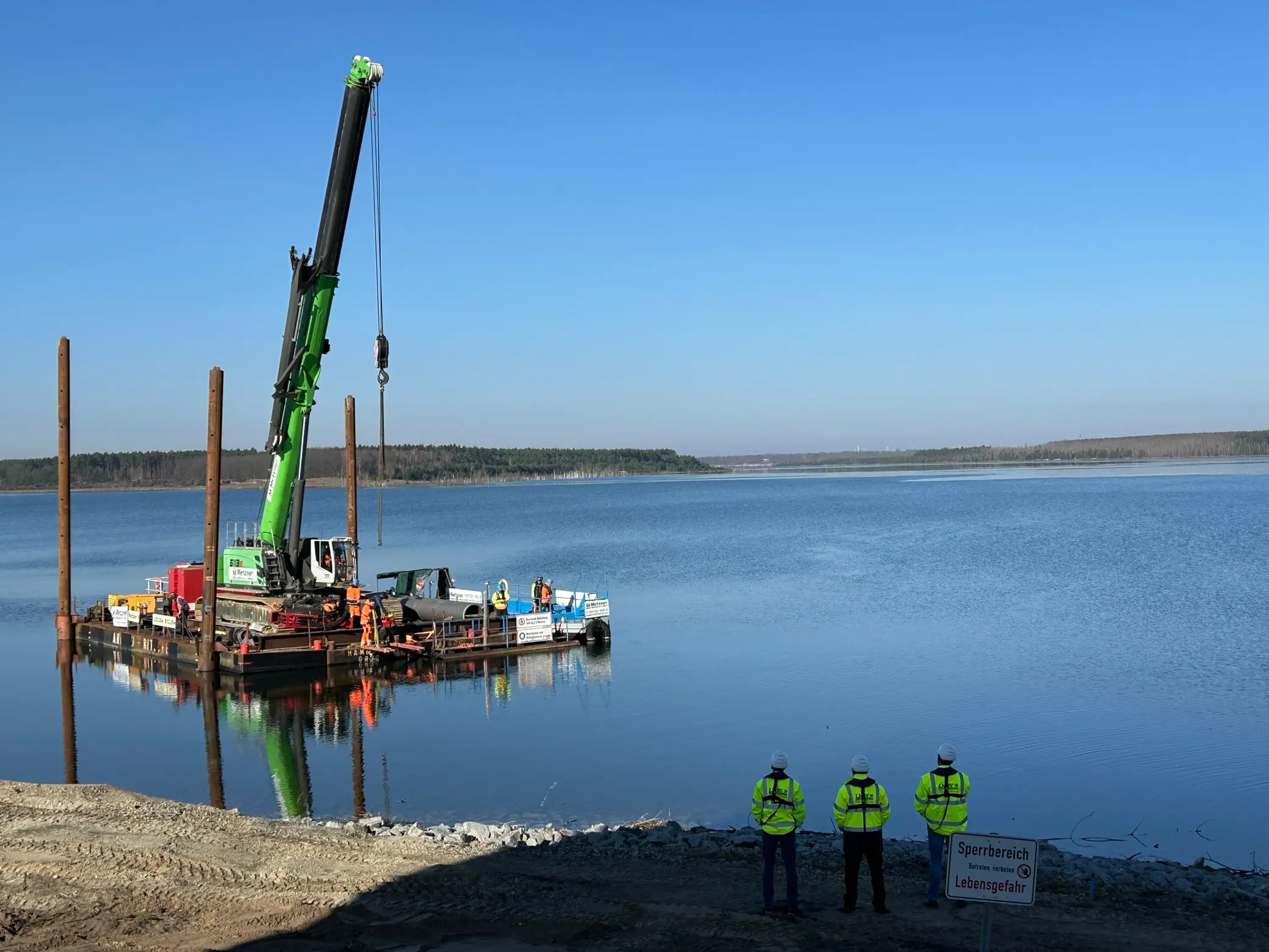 Die Vorbereitungen für das Dalbensetzen haben begonnen.