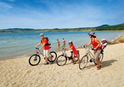 Fahrradfahrer am Berzdorfer See